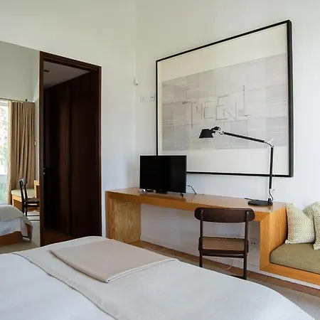 Aroeira Mansion Five Stars Collections